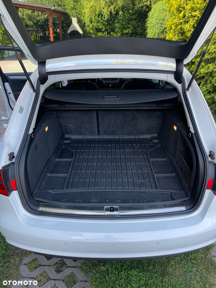 Audi A4 Avant 2.0 TDI DPF Ambition - 11