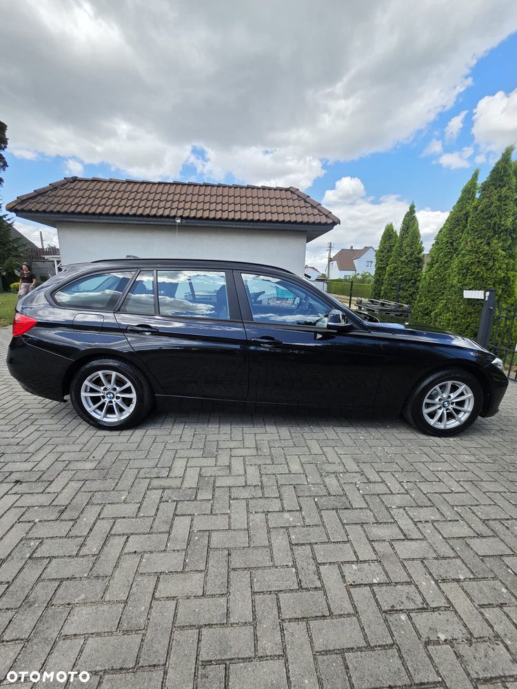 BMW Seria 3 316i - 4