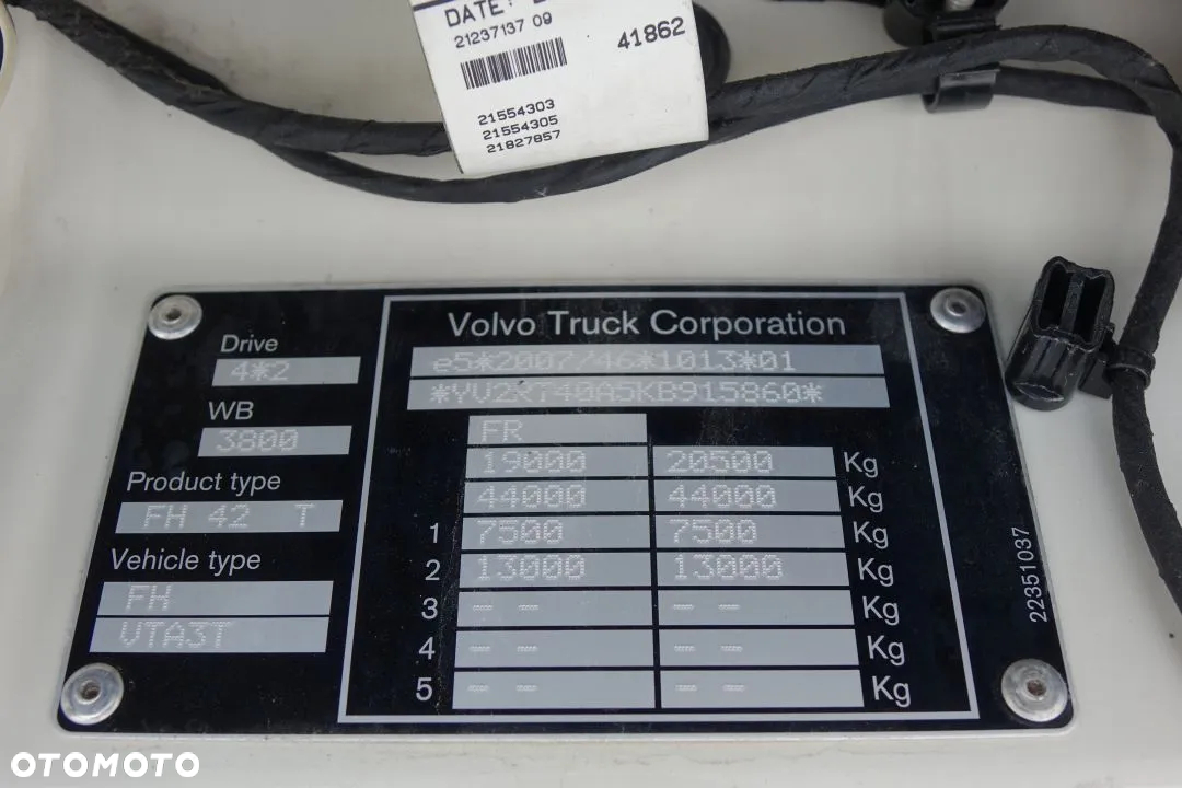 Volvo FH 500 GLOBETROTTER / STANDARD/ AUTOMAT / EURO 6 / LODÓWKA / KLIMATYZACJA POSTOJOWA/ 2 ZBIORNIKI PALIWA - 36