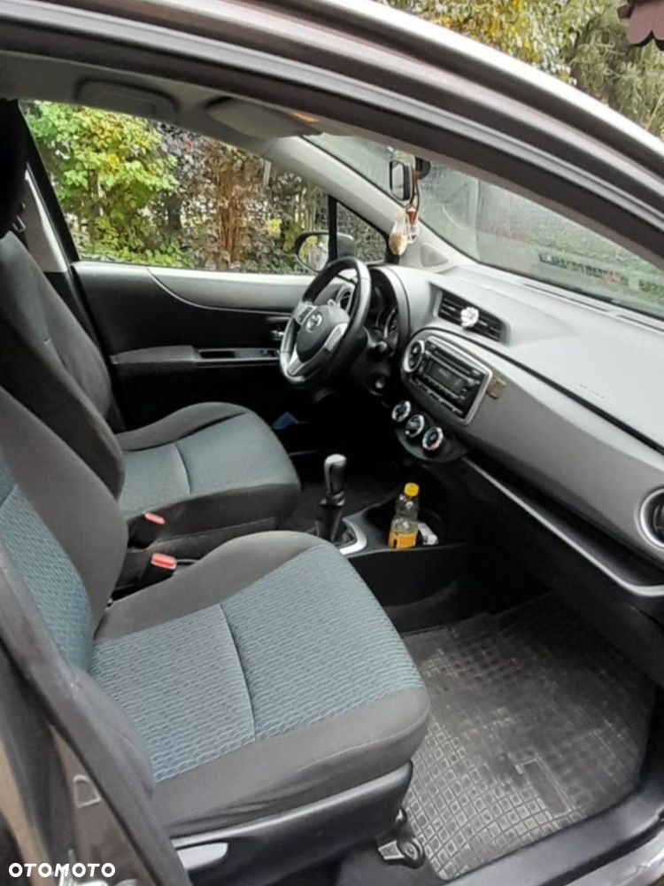 Toyota Yaris - 7