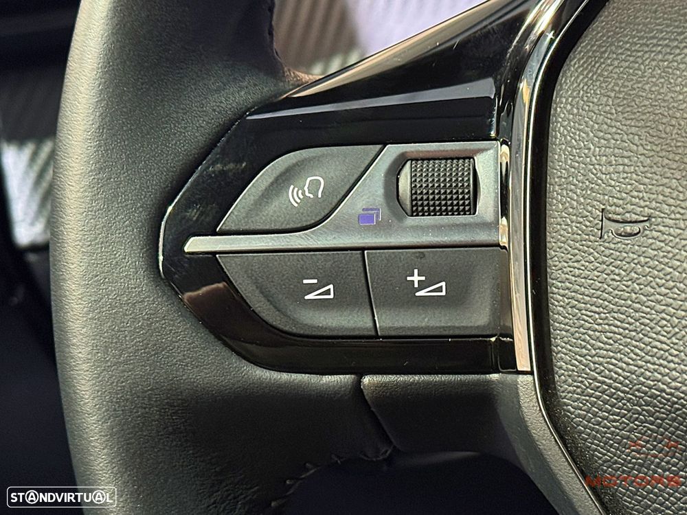 Peugeot 208 1.2 PureTech Allure - 21