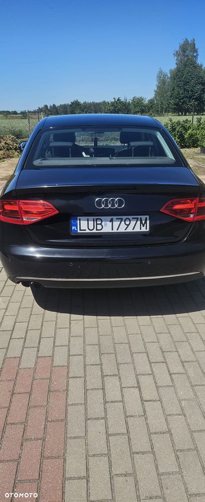 Audi A4 Limousine - 4