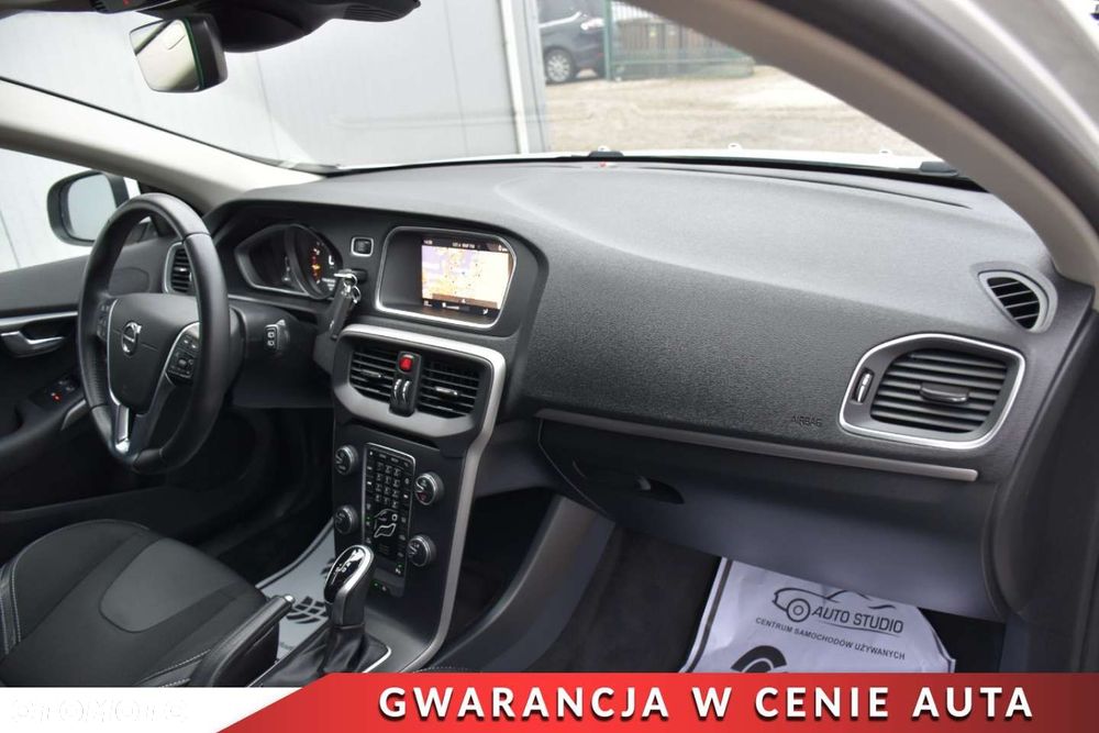 Volvo V40 T2 Geartronic Momentum - 10