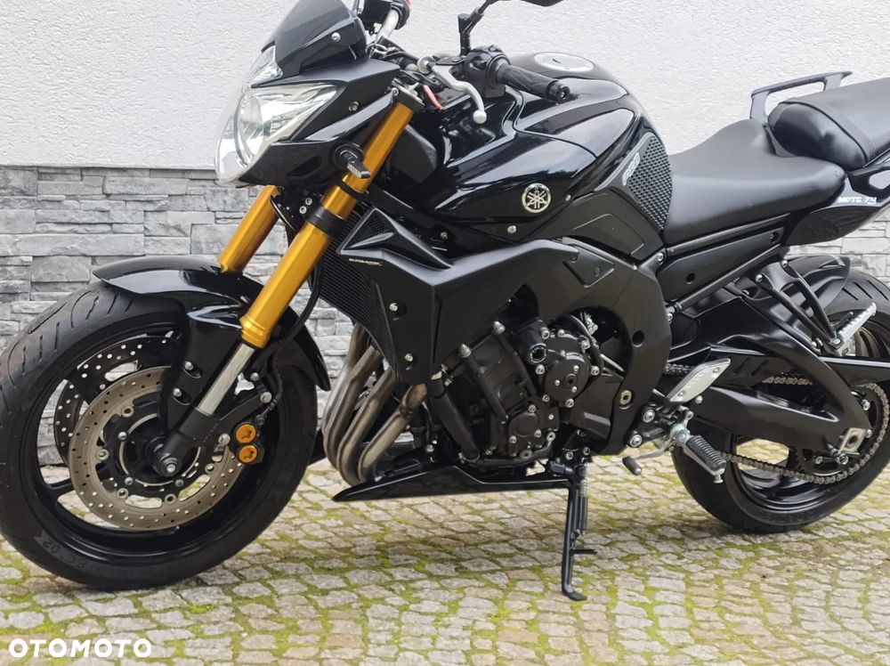 Yamaha FZ8 - 18