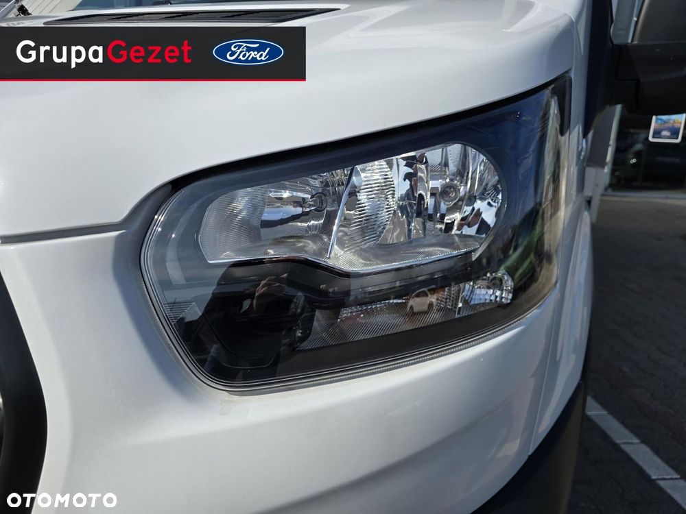 Ford Transit - 9