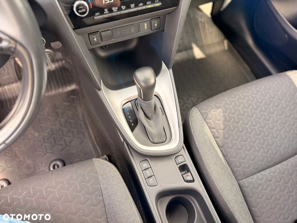 Toyota Yaris Cross Hybrid 1.5 Comfort - 23