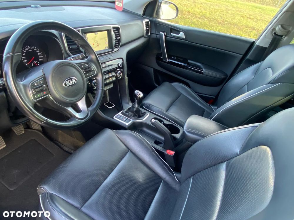 Kia Sportage 1.6 GDI 2WD Dream-Team Edition - 24