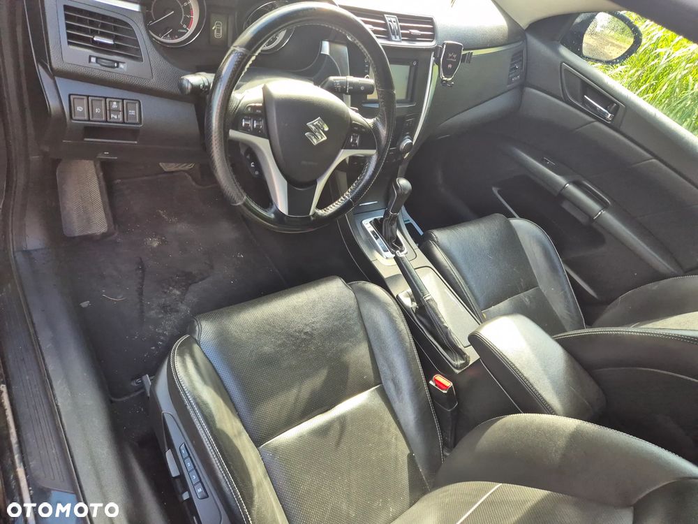 Suzuki Kizashi - 9