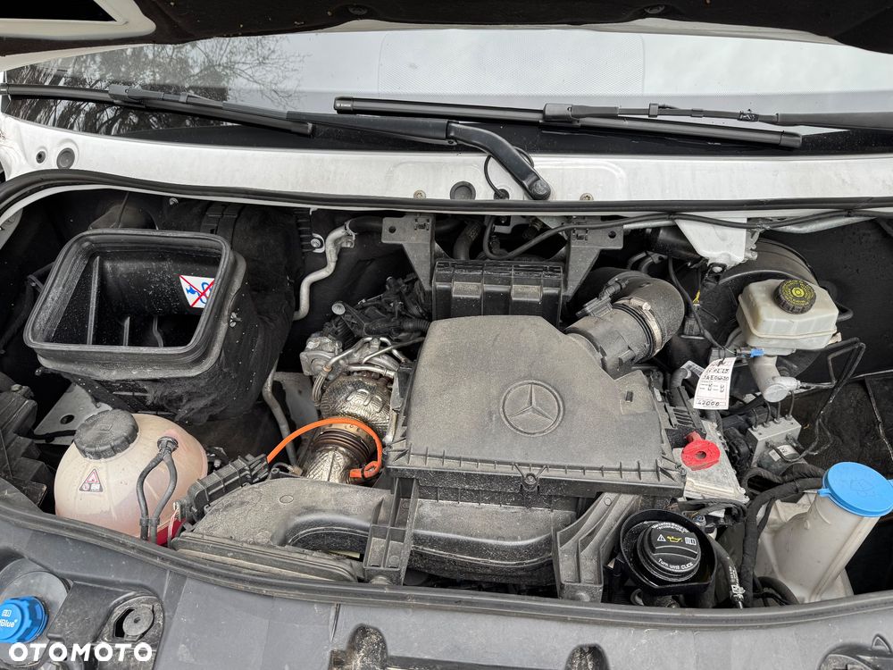 Mercedes-Benz Sprinter - 12