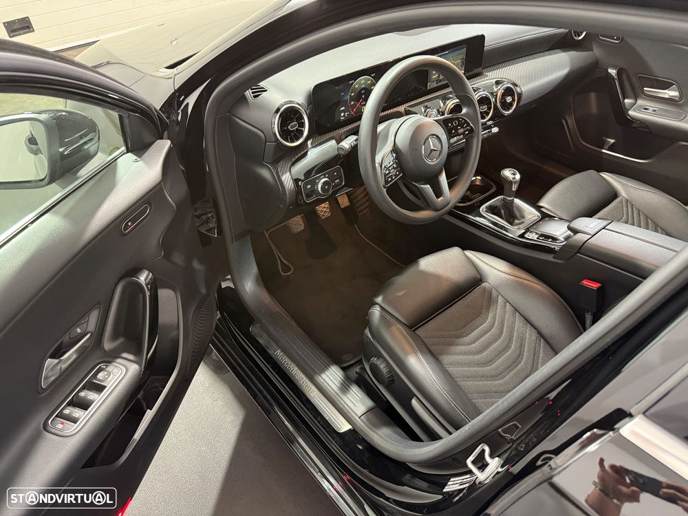 Mercedes-Benz A 200 Style Plus - 11