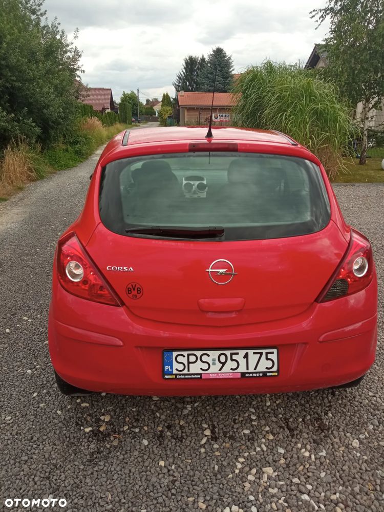 Opel Corsa 1.2 16V Cosmo - 3