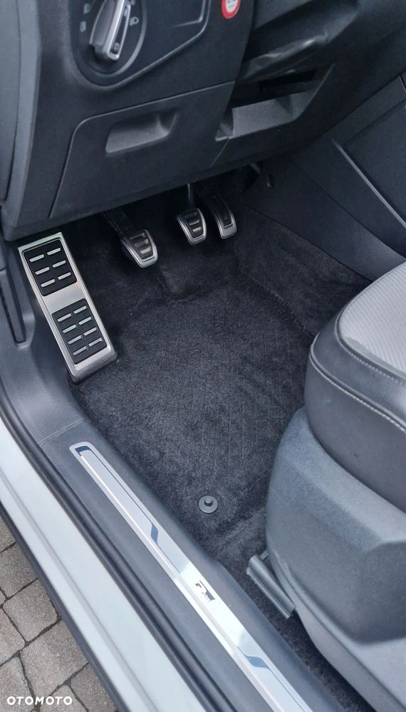 Volkswagen Tiguan 2.0 TDI SCR R-Line - 17