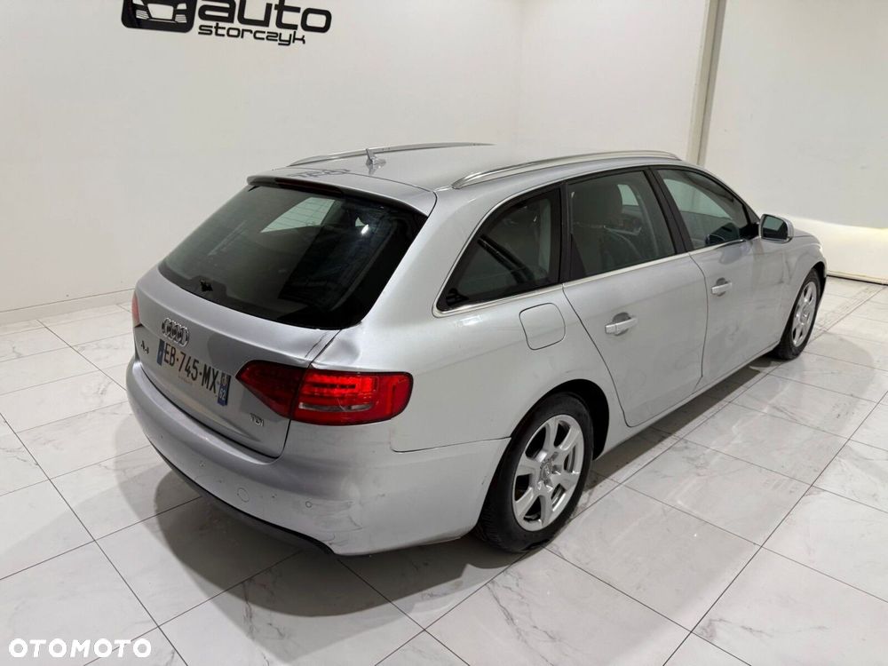 Audi A4 Avant - 16
