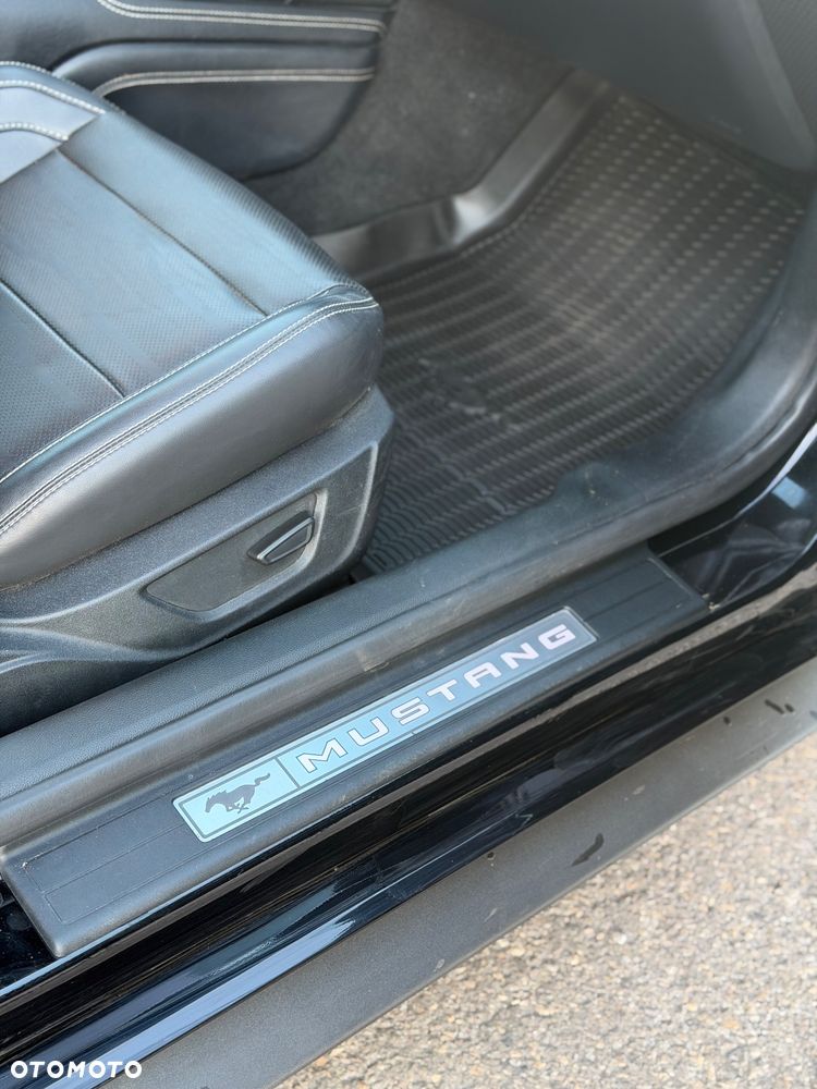 Ford Mustang 2.3 EcoBoost - 25