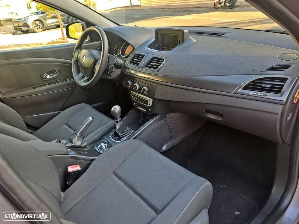Renault Mégane Sport Tourer 1.5 dCi Comfort SS - 20