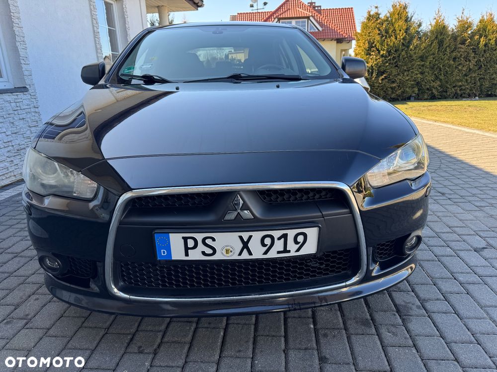 Mitsubishi Lancer 1.6 Invite - 2