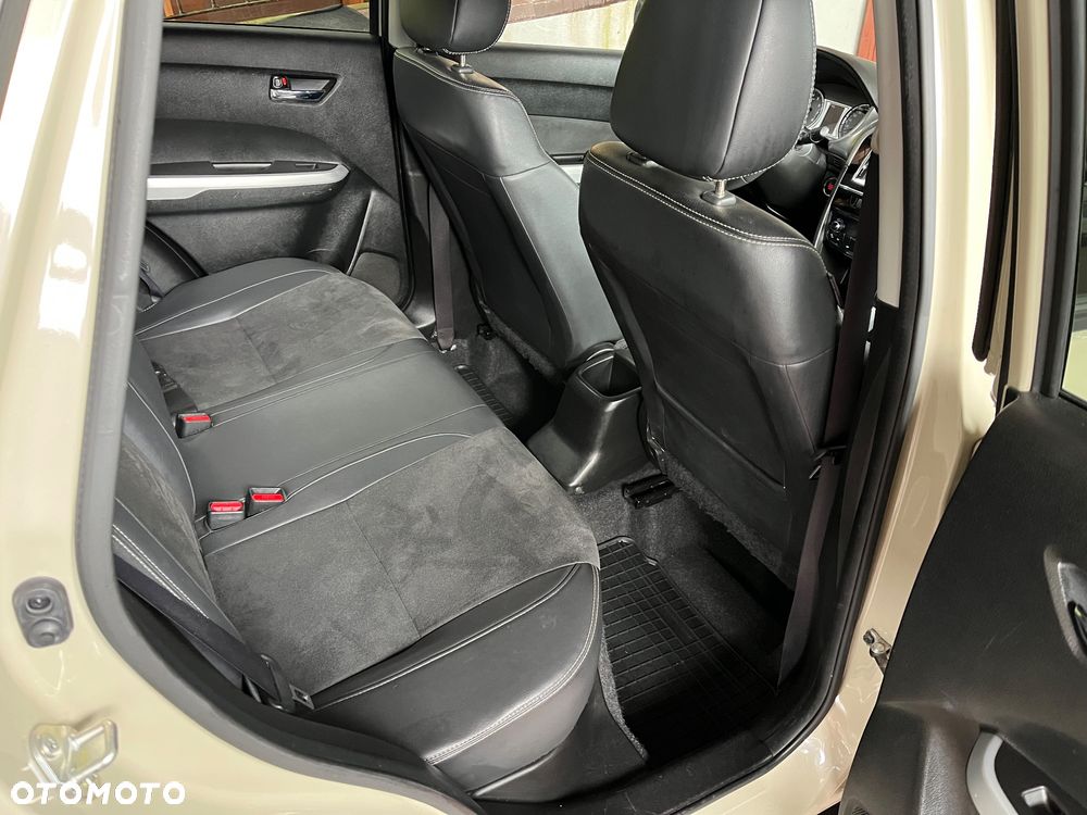 Suzuki Vitara 1.6 Premium 2WD - 28