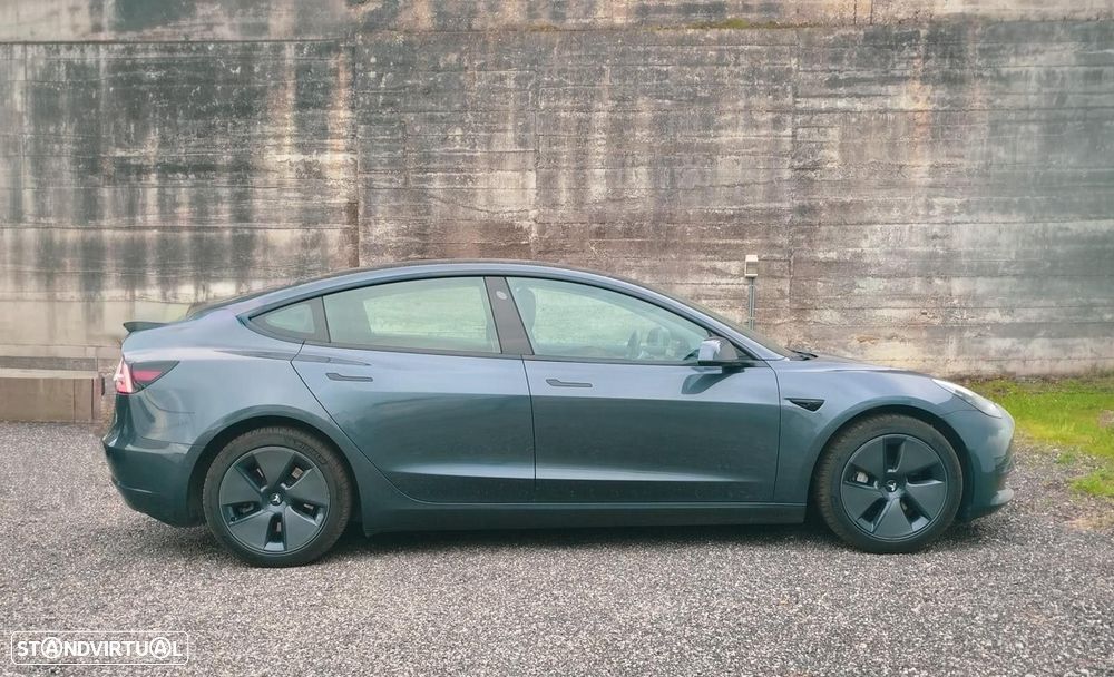 Tesla Model 3 Standard Range Plus RWD - 11