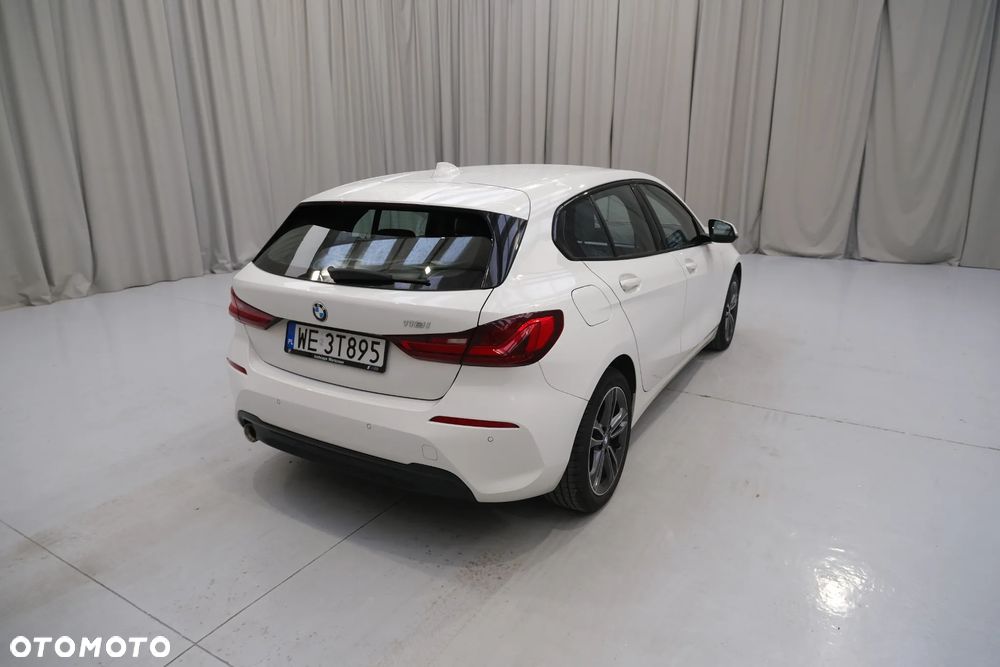 BMW Seria 1 118i Sport Line - 7