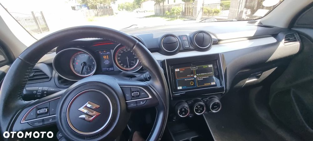 Suzuki Swift 1.0 Boosterjet (SHVS) Hybrid Comfort+ - 10