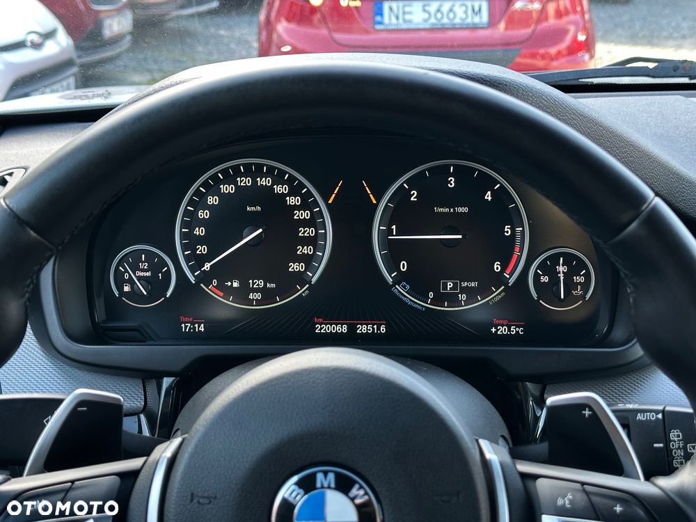 BMW X5 xDrive25d - 28