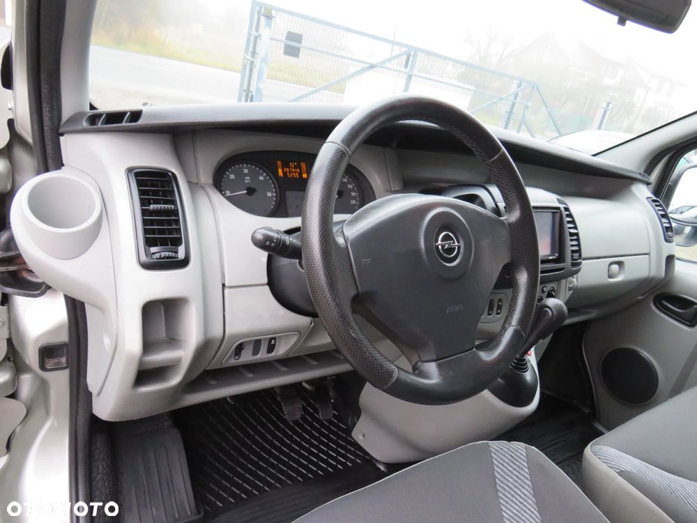 Opel Vivaro Long 2.5CDTI 145Ps *Brygadówka 6 osób*Automat* - 22