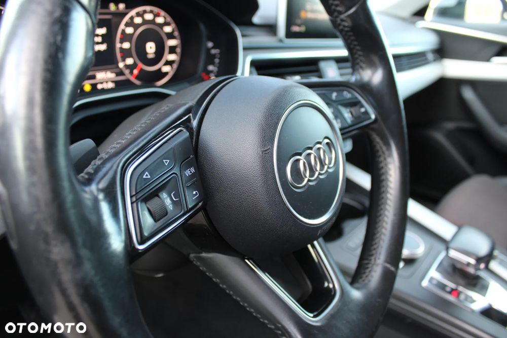 Audi A4 Avant 2.0 TDI Design S tronic - 26