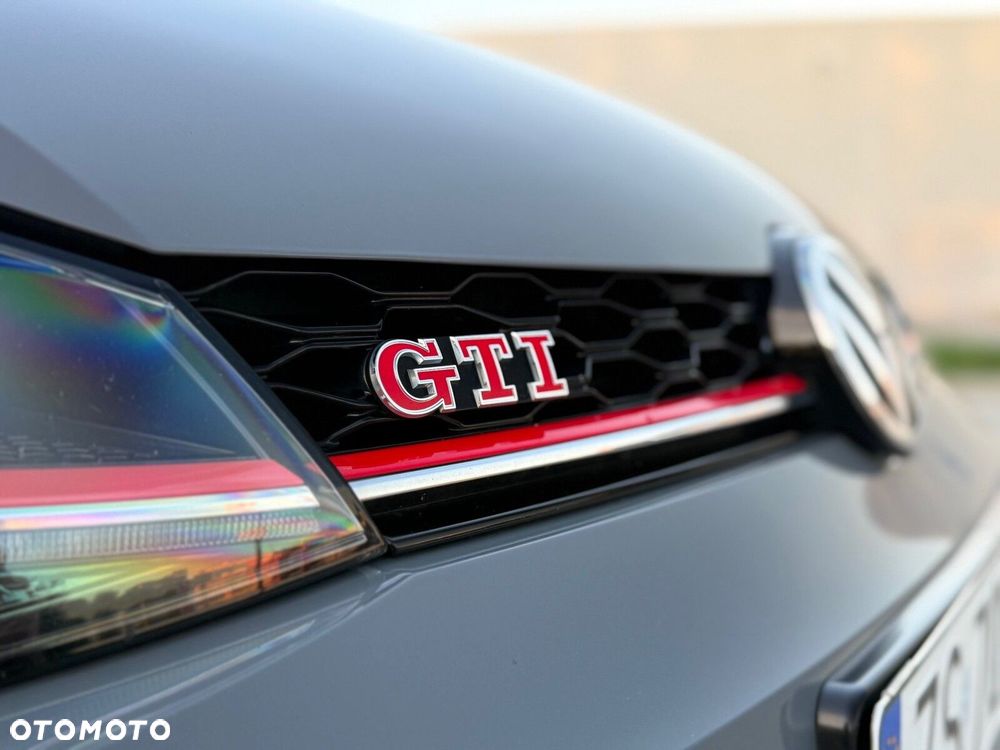 Volkswagen Golf 2.0 TSI GTI TCR DSG - 32