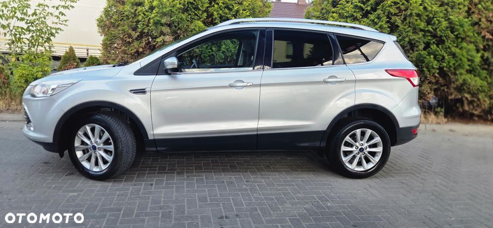 Ford Kuga 2.0 TDCi 4x4 Titanium - 4