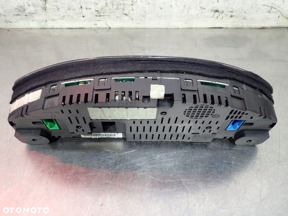 LICZNIK AUDI A6 C5 4B0920900C - 3