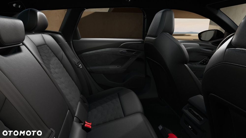 Audi A6 Avant e-tron - 12