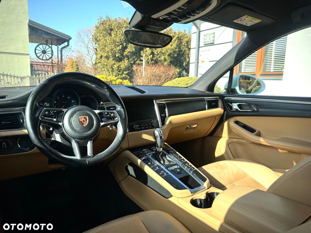 Porsche Macan - 15