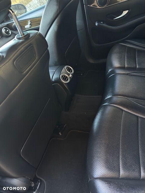 Mercedes-Benz GLC - 25