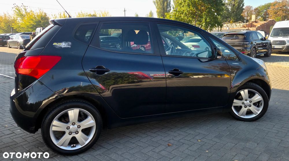 Kia Venga 1.6 CRDi 128 Titanium Collection - 17