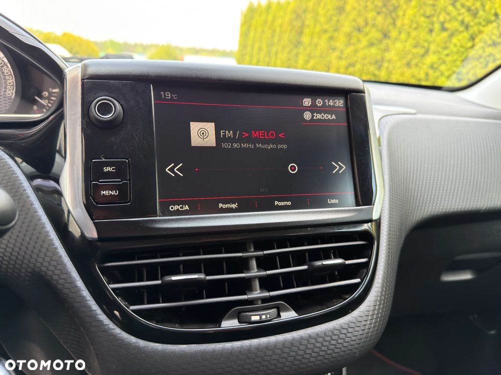 Peugeot 2008 PureTech 110 Stop&Start EAT6 GT-Line Edition - 38