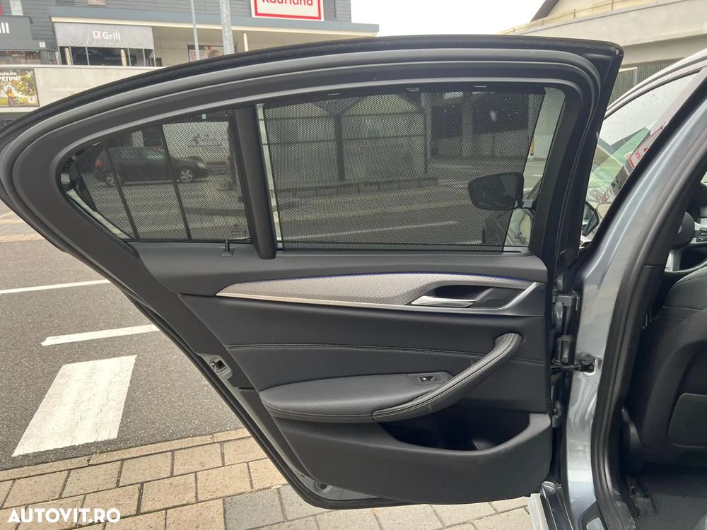BMW Seria 5 530e Aut. M Sport Edition - 13