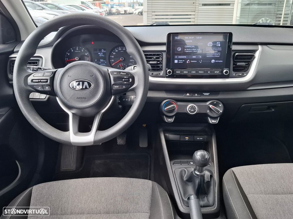 Kia Stonic 1.2 by FILA - 11