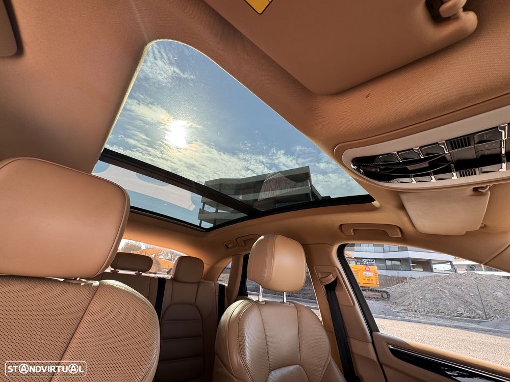 Porsche Macan S - 27