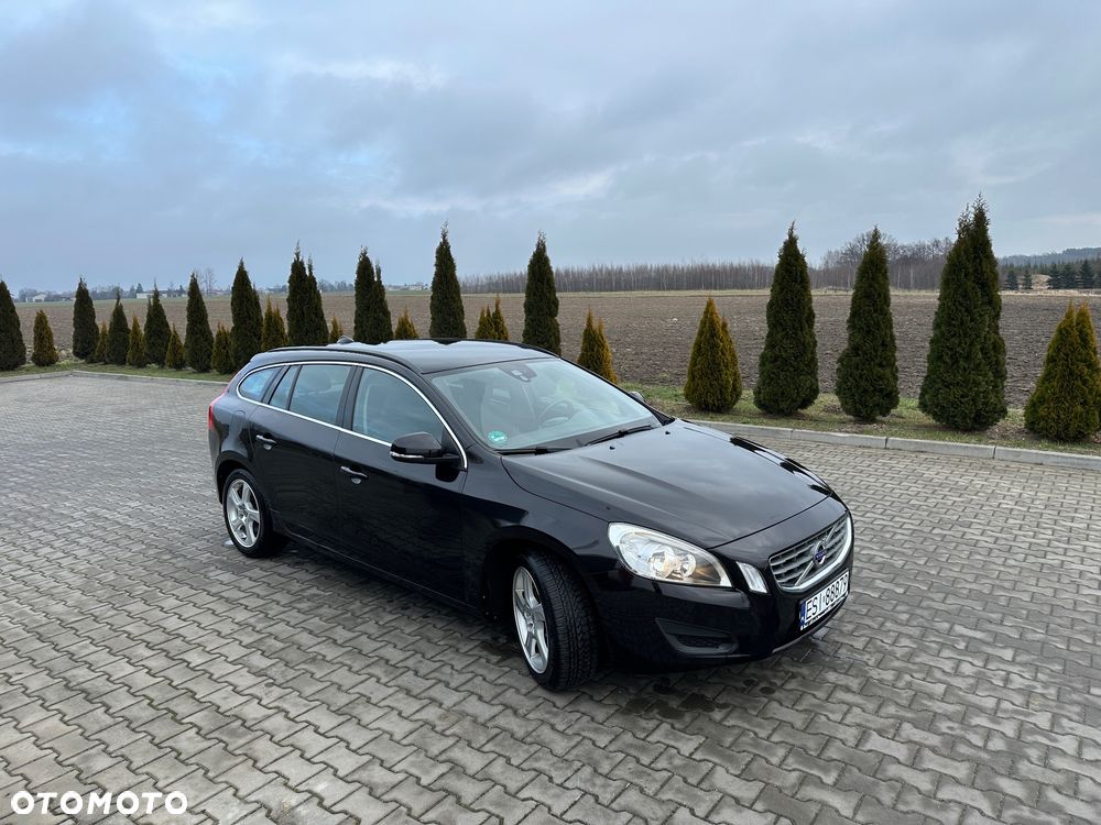 Volvo V60 D3 Momentum - 1