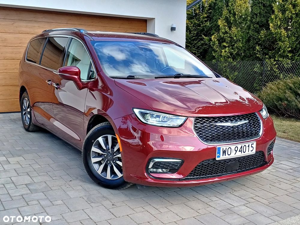 Chrysler Pacifica - 3