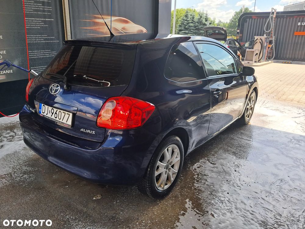 Toyota Auris 2.0 D-4D Premium - 4