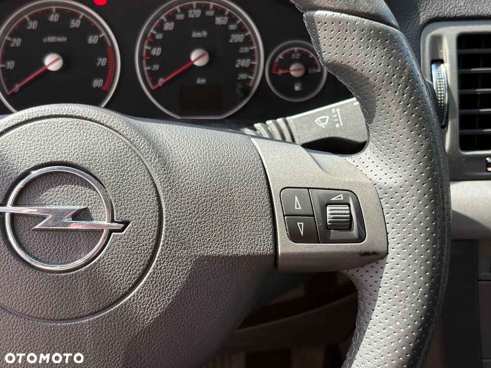 Opel Vectra 1.8 GTS - 12