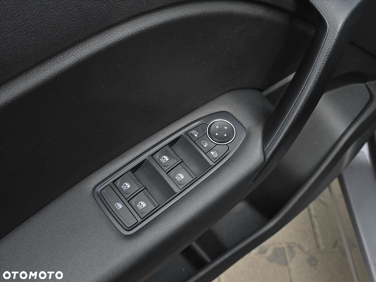 Renault Captur - 18
