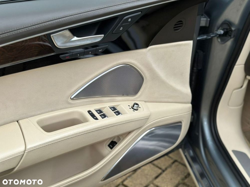 Audi A8 - 26