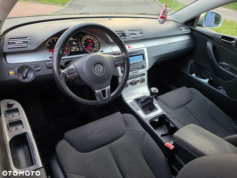 Volkswagen Passat 1.4 TSI Comfortline - 11