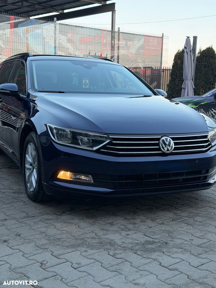 Volkswagen Passat 2.0 TDI SCR DSG Trendline - 2
