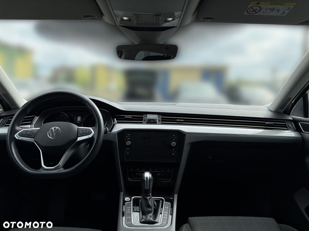 Volkswagen Passat - 37