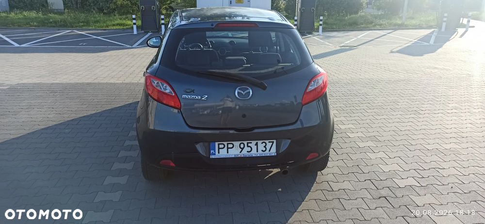 Mazda 2 - 4