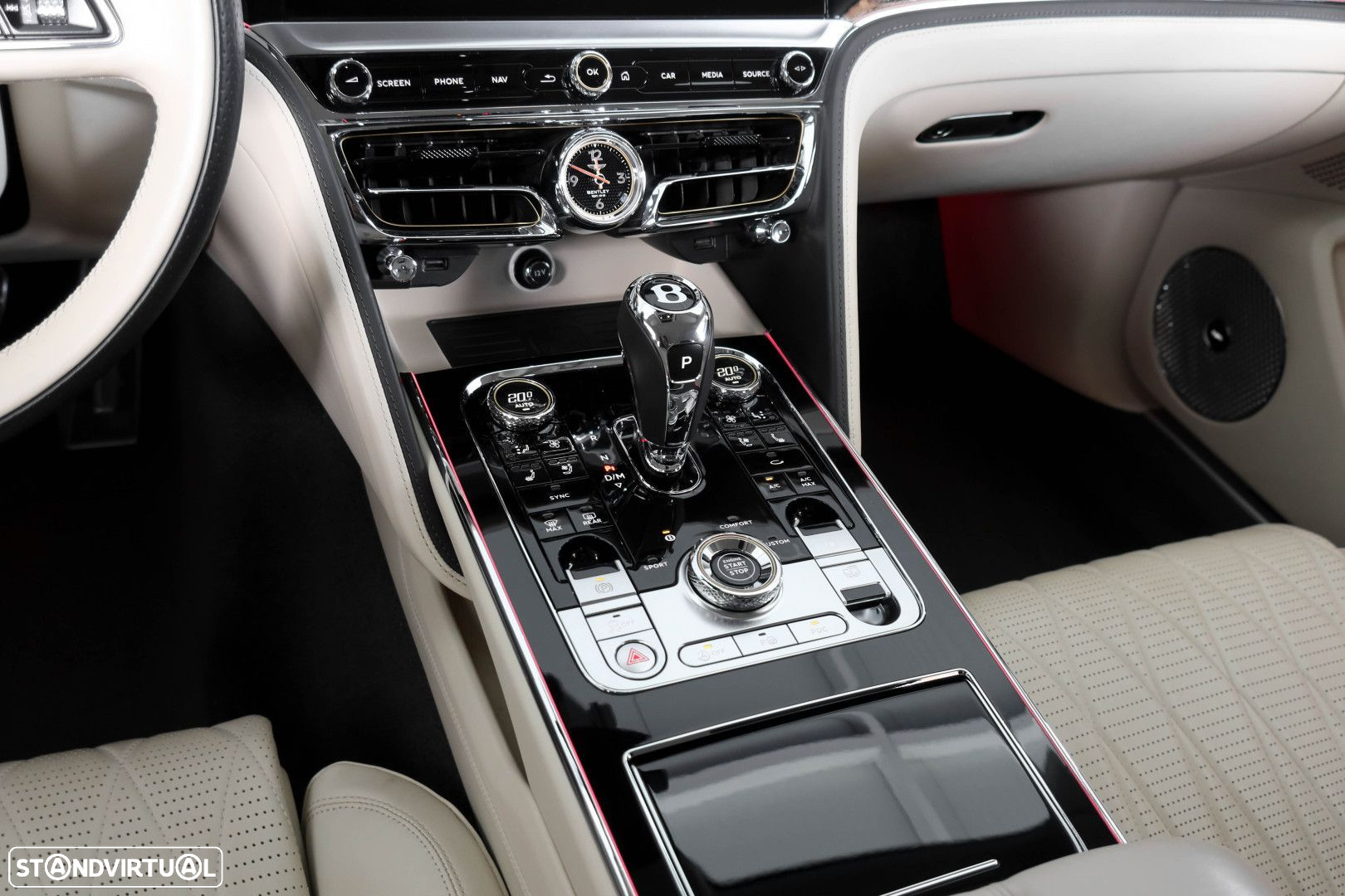 Bentley Flying Spur V8 - 10