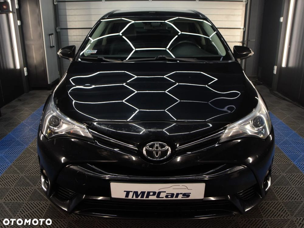 Toyota Avensis 2.0 D-4D Premium - 27